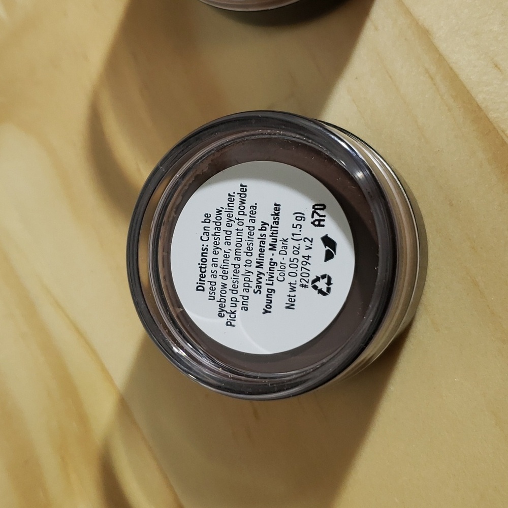 Savvy Minerals bundle by Young Living - Picture 2 of 4